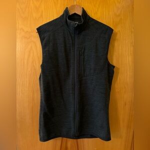 Mns Lightweight Wool Vest. Medium.
